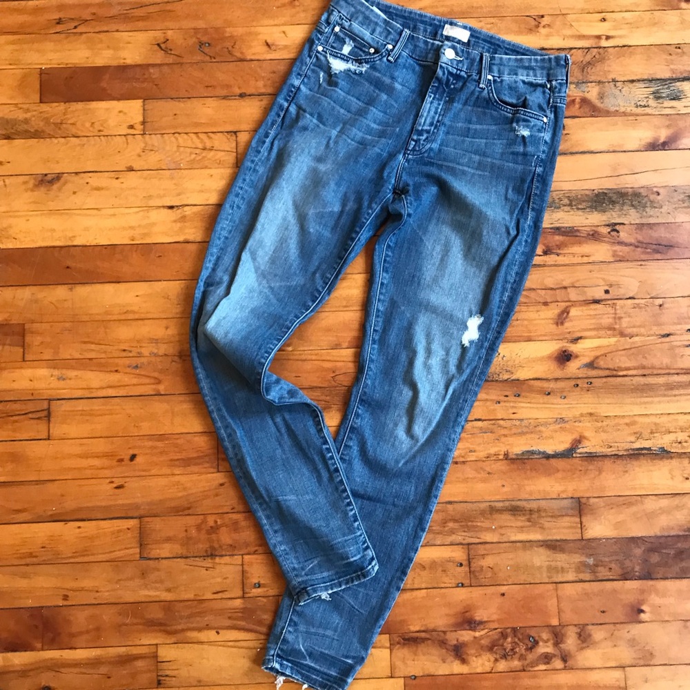 MOTHER Denim High waisted looker in Graffiti Girl